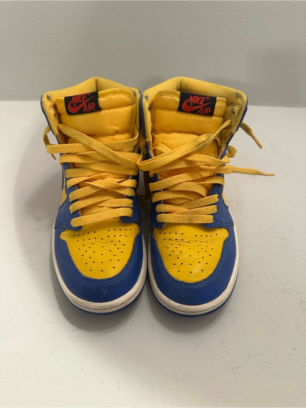 Nike Kids' Retro Jordan High Sneakers in Blue and Yellow - Picture 4 of 8